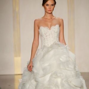 GORGEOUS Lazaro 3213 wedding gown